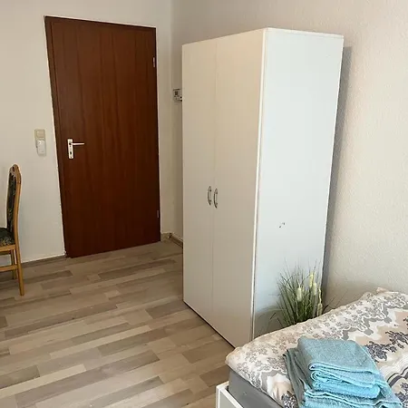 Gaestewohnung 1 Ogl In Der Naehe Zur Veltinsarena - Gaestewilli 3 Апартаменты Гельзенкирхен